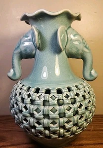 Koreanische CELADON Keramik VASE netzförmig mit ELEFANTENKOPFGRIFFEN Klassiker! - Bild 1 von 14