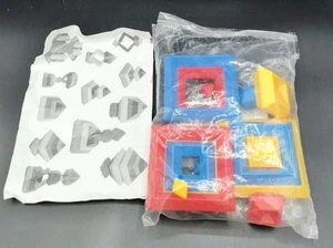 Lote de 14 piezas de cuñas de juguete - juego de juguetes de bloques de construcción de pirámides apilables - Imagen 1 de 4