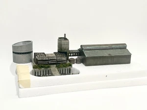 Jurassic Park 3 Embryonics Administration SET 1/350 Resin Buildings - Picture 1 of 3