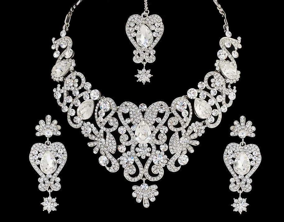 Indiano Danza Del Ventre Hollywood Scorrere Bavaglino 4pz Argento Cristallo - Immagine 1 di 1