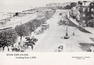 (ao21) Ryde Esplanade Looking East c1920 - Isle of Wight Postcard - Picture 1 of 1