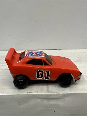 Vintage 1980 DUKES of HAZARD GENERAL LEE Friction Car TV Show Knicker Bocker Toy Cover