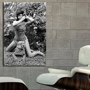 EB056 Bettie Page Pin Up Models Erotic Classic Hollywood - Picture 1 of 6