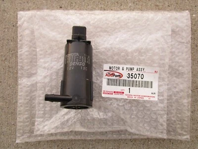 98 - 02 TOYOTA LAND CRUISER FRONT WINDSHIELD WASHER FLUID MOTOR PUMP OEM NEW - Image 1 of 4