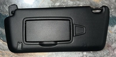 Parasol delantero izquierdo OEM 14-20 MERCEDES CLA250 GLA250 Foto 1 de 4