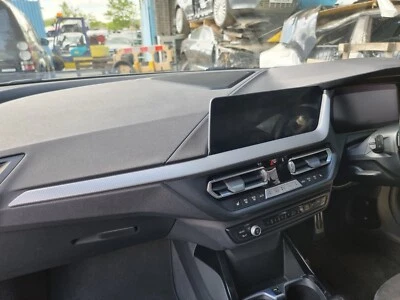 BMW SERIE 2 M235I F44 2020-2025 TABLERO MOLDURA PLATEADO Foto 1 de 4