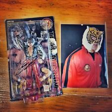 Tiger Mask Figure Autograph With Real Photo