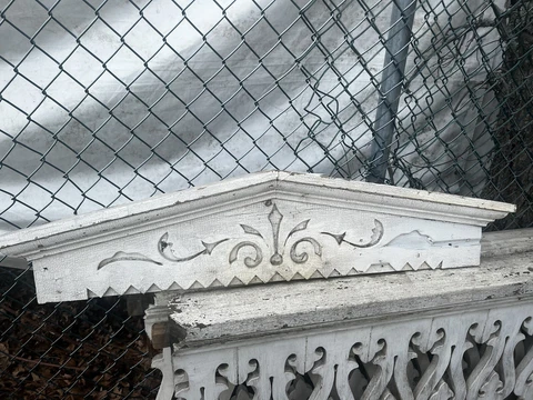 c1870 victorian window header pediment great detail 43/39” l  x 10” h x 4 3/8” Cover