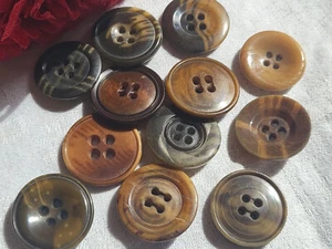 Panaché lot 12 boutons anciens en corozo 2,1 / 2,2  cm collection ref 937 - Picture 1 of 5