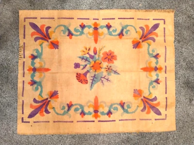 Vintage Burlap Rug Hooking Pattern Color Printed 27 x 37" Floral Center No 56 - Image 1 of 4