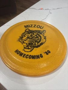 Vintage Homecoming Oct. 18, 1980 Missouri Tigers-MIZZOU 9” Round Gold Frisbee - Picture 1 of 6