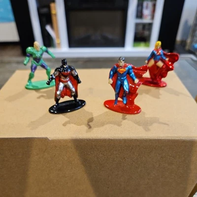 Jada Toys DC Comics Batman/superman/supergirl boneco de metal fundido conjunto com 4 peças - Imagem 1 de 4