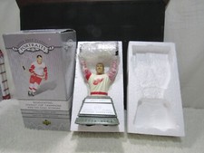 2003-04 Upper Deck Classic Stanley Cup Champions Collectible Bust Brett Hull