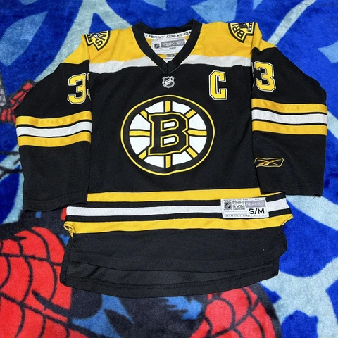 Reebok NHL Boston Bruins Zdeno Chara #33 Hockey Jersey Size Youth S/M Cover