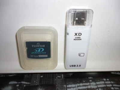xD Picture Memory Card 1GB Fujifilm Type H . PLUS CARD READER. MINT COND. - Image 1 of 2