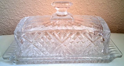 PRETTY DESIGN !  DUBLIN  CLEAR CRYSTAL 8" LONG BUTTER OR CREAM CHEESE DISH W/LID - Image 1 of 4