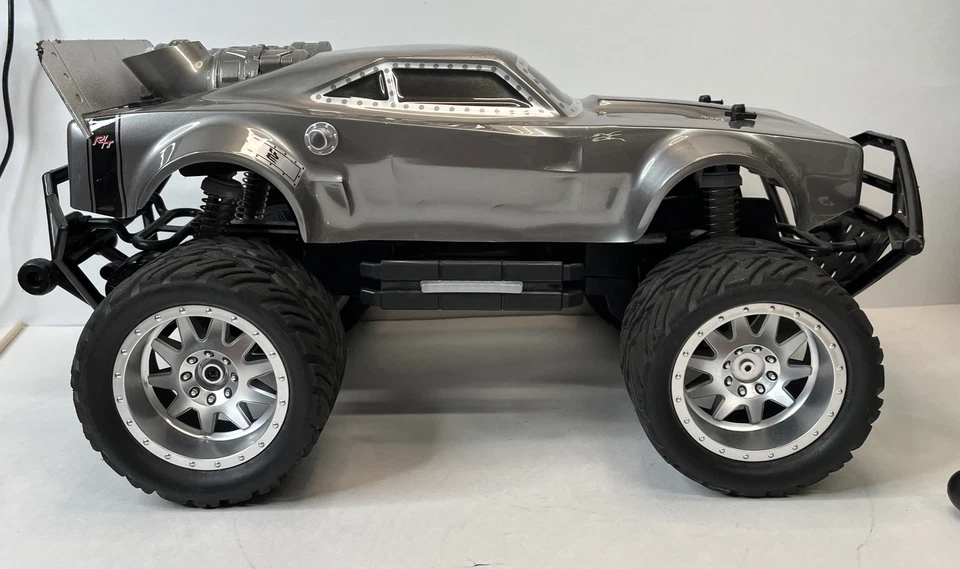 Jada Toys  Fast & Furious F8 Dom's Ice Charger Elite Off Road RC  As Is Untested - Image 1 of 4