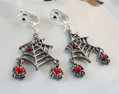 OHRCLIPS CLIPS GOTHIC VERSILBERT SPINNENNETZE SPINNEN ROTER STRASS - Bild 1 von 2