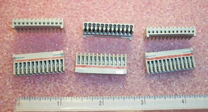 MENGE (20) 12 POSITION 22 AWG IDC BUCHSEN 2,54 mm 1300-112-422 METHODE - Bild 1 von 1