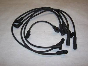 Juego de cables de encendido Ford - 1,6 L 4 cilindros - 1983-85 - 604 W - Imagen 1 de 1