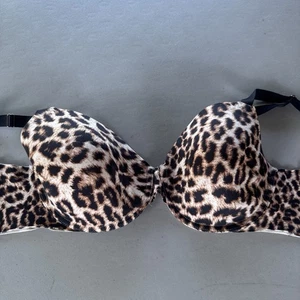 SOMA Vanishing 360 Cobertura Perfecta 36D Cheetah Cierre Trasero - Imagen 1 de 3