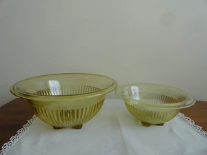 2 Vintage Gold Gelb Bernstein Bundesglas verschachtelte Rührschüsseln Vertiefung Gerippt - Bild 1 von 8