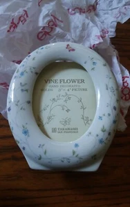 Takahashi San Francisco Picture Frame Vine Flower Unused Oval 3x4 Hand Decorated - Picture 1 of 3