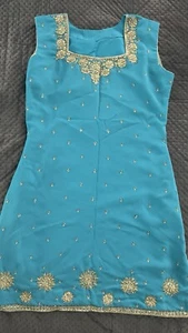Beautiful Women’s Top Turquoise Embroidered Gold Tunic Blouse Kurta Sz XS - Picture 1 of 5