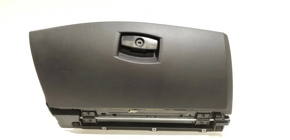 QA20688 2004-2010 BMW 530I GLOVE BOX STORAGE COMPARTMENT BLACK (51167034080) OEM - Imagem 1 de 4