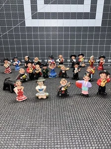 Lot of 24 Vintage Red Clay Mud People Terra Cotta Miniature Figures Spain 2 Inch - Picture 1 of 14