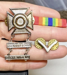 Armee Qualifikationsabzeichen (Gewehr & Granate) V-Bar Rang & Dienstband 3er Set - Bild 1 von 7