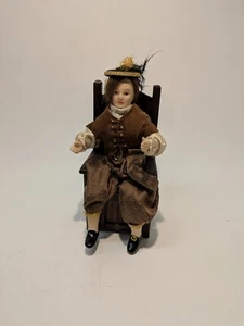 Casa de muñecas escala 1:12 muñeca vintage estilo Tudor joven caballero DOL304 - Imagen 1 de 4