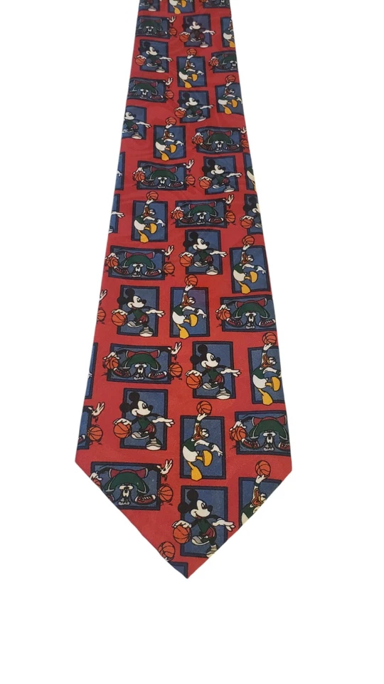 CORBATA MICKEY ILIMITADA MICKEY & FRIENDS JUGAR BALONCESTO ENTRENADOR DEPORTES DIVERSIÓN Foto 1 de 4