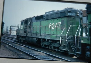 RR TRAIN Slide BN Burlington Northern SD-24 #6247 Chicago IL 1975 F21b - Picture 1 of 2