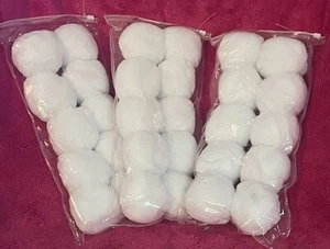 Weihnachten Winter Plüsch 2,5 Zoll Plüsch Schneebälle 30er Set NEU in Verpackungen! - Bild 1 von 3