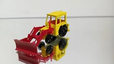 Trattore Corgi Juniors n. 3303 Massey Ferguson - Immagine 1 di 4