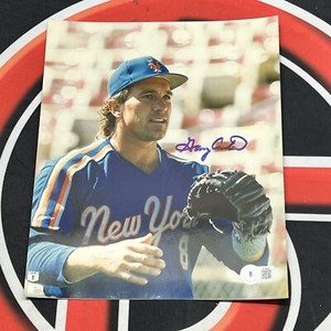 Gary Carter Signed Photo 8x10 Autograph NY Mets 1985-1989 Baseball HOF Beckett