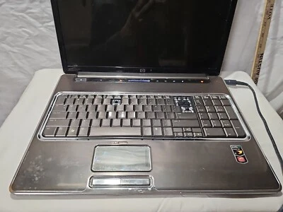HP PAVILLION dv7-1260us.  PARTS OR REPAIR.  17” SCREEN. - Image 1 of 4