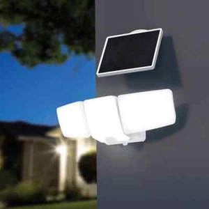 Triple Bright LED Solar Motion Activated Security Garden Light IP44 2500 Lumen - Picture 1 of 4