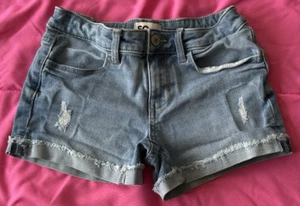 So Girls Distressed Jean Bermuda Shortie Shorts Raw Cuffed Medium Wash EUC 10 - Picture 1 of 5