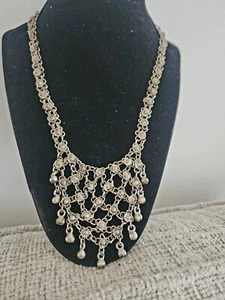Vintage Silver Tone Chainmail Bib Necklace Boho Smoke Free Home - Picture 1 of 4