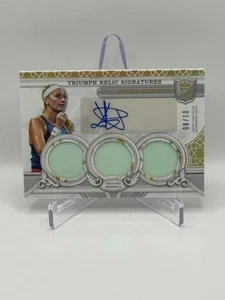 2024 Topps Royalty Petra Kvitova Triumph Relic Signatures Auto Triple GOLD /10 - Bild 1 von 2