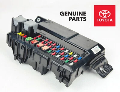 Lexus LS460 LS600h Fuse Relay Engine Room Junction Block 82720-50081 USED OEM - Image 1 of 4