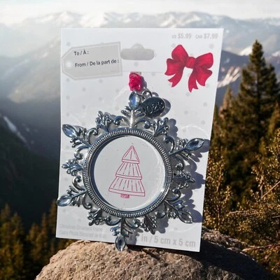 STUDIO DECOR 2023 SNOWFLAKE & RHINESTONES CHRISTMAS TREE PICTURE FRAME ORNAMENT - Image 1 of 3