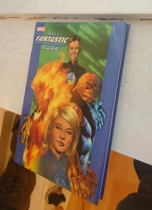Ultimate Fantastic Four Hardcover GRAPHIC NOVEL Vol 1 - See photos - Free P&P - Picture 1 of 22