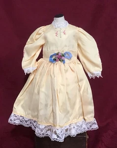 Schönes Vintage Puppenkleid für Biskuitpuppe - Bild 1 von 9