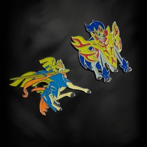 Pokemon Pin Zacian Zamazenta Insignia Metal 2020 True Steel Colección Caja - Imagen 1 de 3