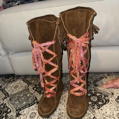 Minnetonka Festival Boho Suede Lace Up Fringe Moccasin Tall Boots Women’s Size 9 - Image 1 of 4