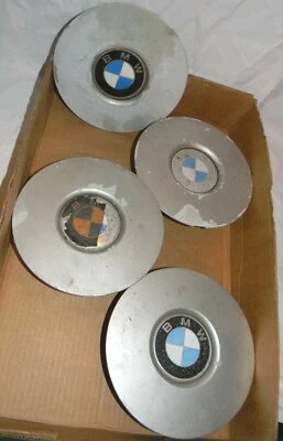 BMW E24 E32 E34 525i 530i 535i 540i 635CSi 735i 740i 750i Center Wheel Hub Cap - Image 1 of 4