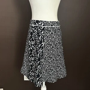 Falda Patinadora Lane Bryant Talla Grande 26-28 Línea A Elastizada Negra Blanca - Imagen 1 de 4